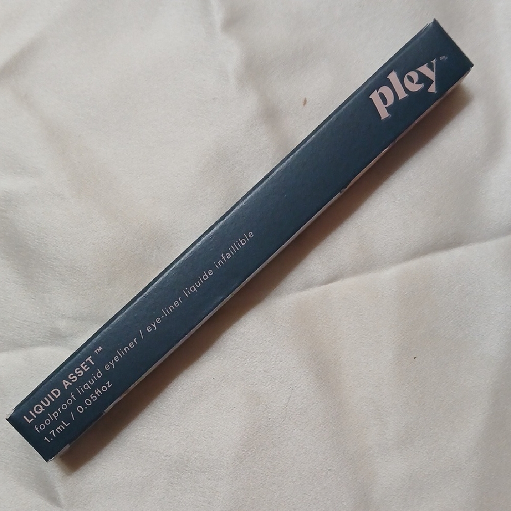 *6 For $25* Pley Liquid Eyeliner in Abyss (BLACK)